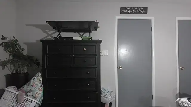 Snapshot of conradical18 chatting on December 2025 07:24:01 AM conradical18 online show from December 2025 07:24:01 AM