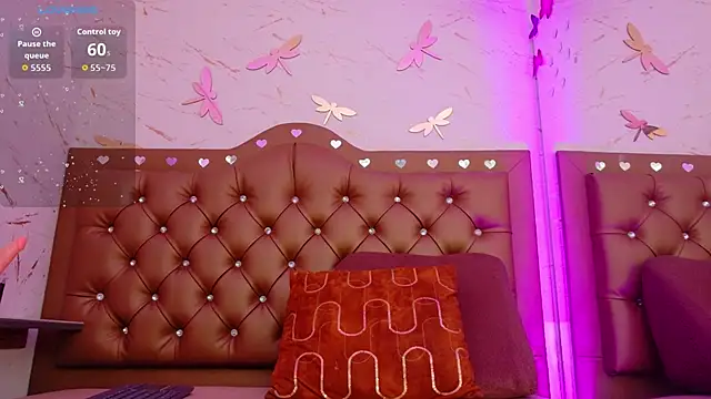 Zoe-Johnson  online show from October 2025 10:07:01 PM