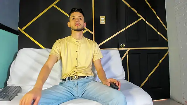 logan rogers  online show from September 2025 01:23:02 PM