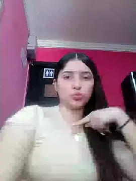 Keisy 20 online show from September 2025 04:19:01 PM