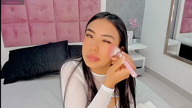 missconnor online show from September 2025 12:41:02 PM