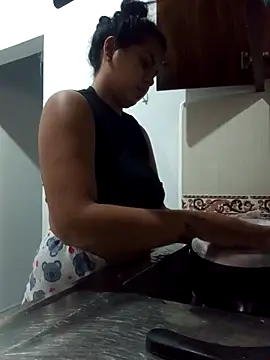 Snapshot of lizz_star chatting on September 2025 05:57:01 PM lizz star online show from September 2025 05:57:01 PM