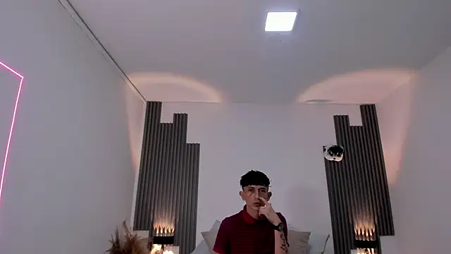 DodoyandCriss online show from September 2025 12:26:01 PM