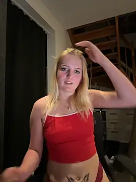 DieBlondeHannah online show from September 2025 06:18:02 PM