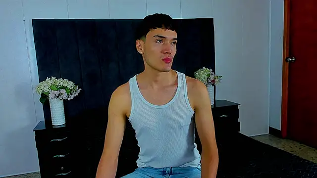 Snapshot of Jacksonflorez chatting on September 2025 07:35:02 PM Jacksonflorez online show from September 2025 07:35:02 PM