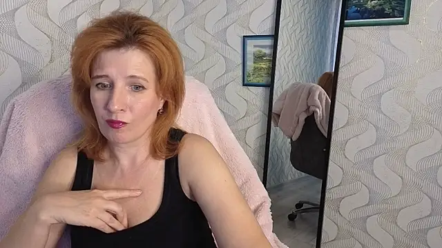 Snapshot of Elannaria chatting on September 2025 03:45:01 PM Elannaria online show from September 2025 03:45:01 PM