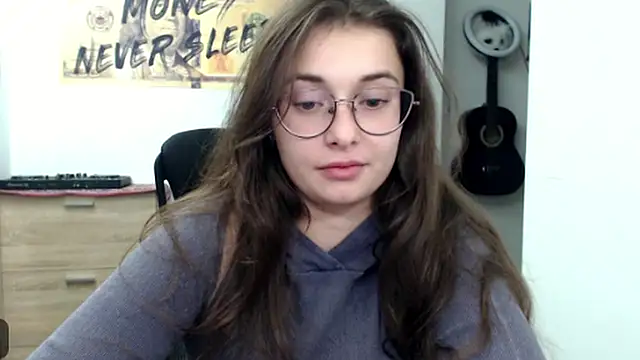 Snapshot of HotAnna2004 chatting on September 2025 08:36:02 PM HotAnna2004 online show from September 2025 08:36:02 PM
