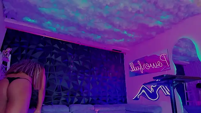 Snapshot of Naomy_Alvaradoo chatting on November 2025 02:20:01 PM Naomy Alvaradoo online show from November 2025 02:20:01 PM