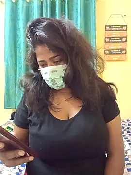 Snapshot of HAANNIAA chatting on October 2025 07:27:01 PM HAANNIAA online show from October 2025 07:27:01 PM