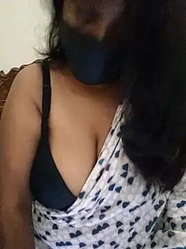 Snapshot of HAANNIAA chatting on December 2025 02:23:02 PM HAANNIAA online show from December 2025 02:23:02 PM