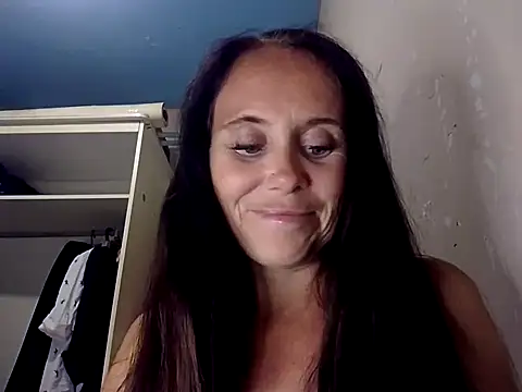 MerelinMILf online show from September 2025 07:04:01 PM