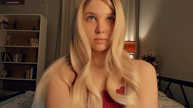 ErinBissonnette online show from October 2025 07:14:02 PM