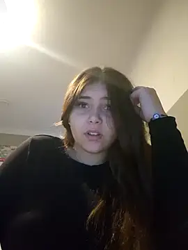 KatieLace online show from September 2025 04:08:02 PM