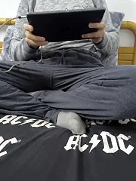 Snapshot of yazinyazin1 chatting on November 2025 01:54:02 PM yazinyazin1 online show from November 2025 01:54:02 PM