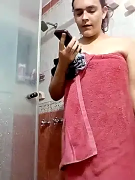 La-Gatatrans online show from October 2025 01:04:02 AM