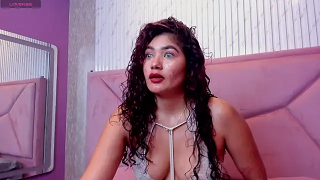 Shannelwalker online show from September 2025 08:08:02 PM
