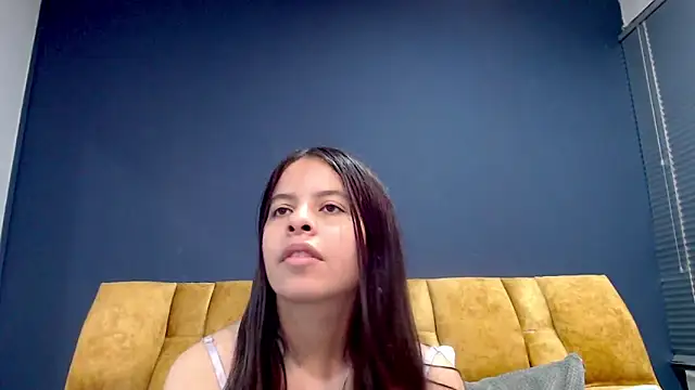 Juliawaine online show from September 2025 03:52:02 AM