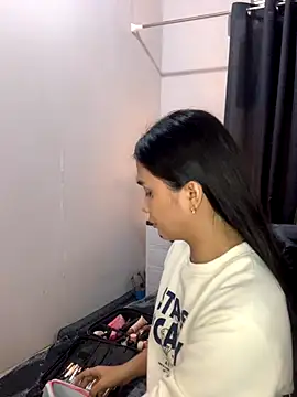 AngelHille online show from September 2025 03:39:02 PM