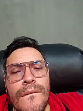 Lucianrey online show from September 2025 08:09:02 PM