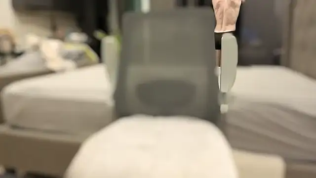 Snapshot of squidbot3000 chatting on October 2025 10:09:02 PM squidbot3000 online show from October 2025 10:09:02 PM