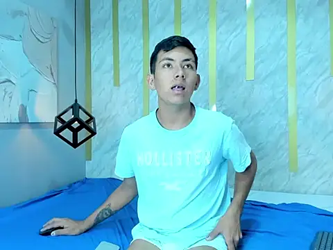 AdamMatt  online show from September 2025 05:09:02 AM