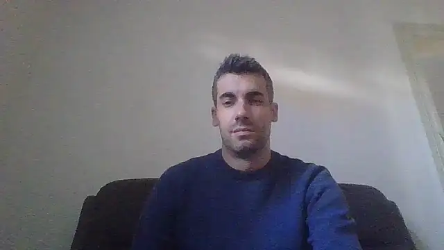 Snapshot of JulioIsHere4you chatting on October 2025 10:27:02 AM JulioIsHere4you online show from October 2025 10:27:02 AM