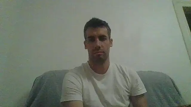 Snapshot of JulioIsHere4you chatting on October 2025 02:30:01 AM JulioIsHere4you online show from October 2025 02:30:01 AM