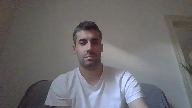 Snapshot of JulioIsHere4you chatting on October 2025 02:01:02 PM JulioIsHere4you online show from October 2025 02:01:02 PM