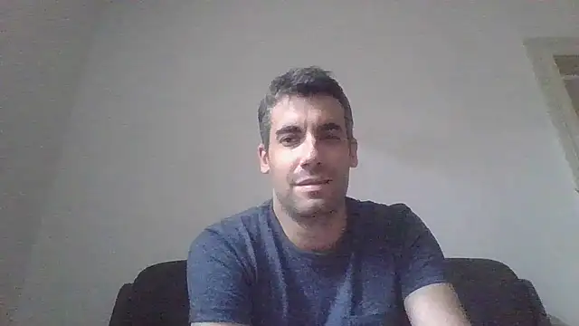 Snapshot of JulioIsHere4you chatting on November 2025 10:58:01 AM JulioIsHere4you online show from November 2025 10:58:01 AM