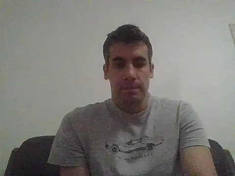 Snapshot of JulioIsHere4you chatting on November 2025 11:32:01 AM JulioIsHere4you online show from November 2025 11:32:01 AM