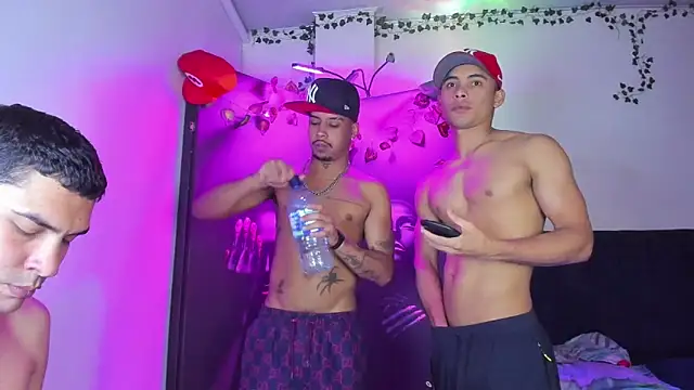 Snapshot of Owen_Benkosky chatting on November 2025 03:34:01 AM Owen Benkosky online show from November 2025 03:34:01 AM