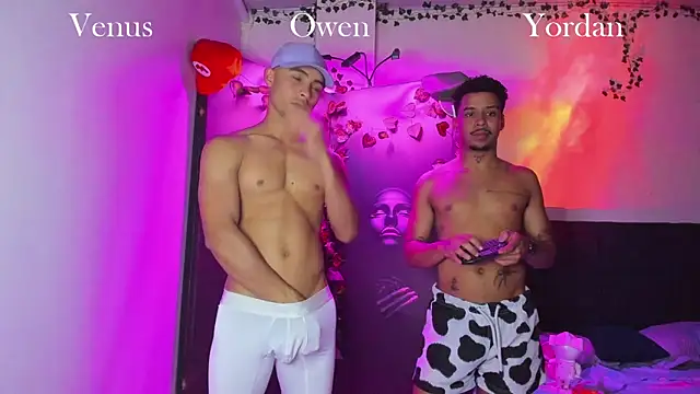 Snapshot of Owen_Benkosky chatting on December 2025 03:04:01 AM Owen Benkosky online show from December 2025 03:04:01 AM