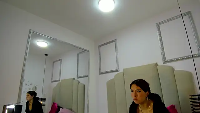 amaraa collins online show from September 2025 02:07:02 PM