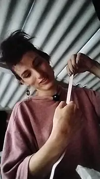 Snapshot of Moira-Hot chatting on November 2025 10:09:01 PM Moira-Hot online show from November 2025 10:09:01 PM