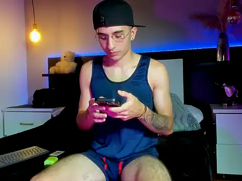 eriikjoness online show from November 2025 03:05:01 AM