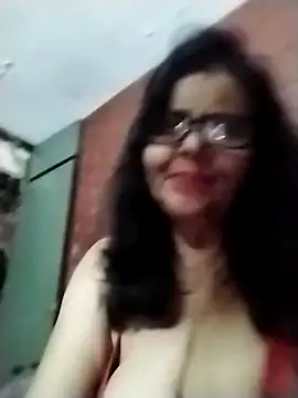 tishaluck29 online show from September 2025 01:27:01 AM