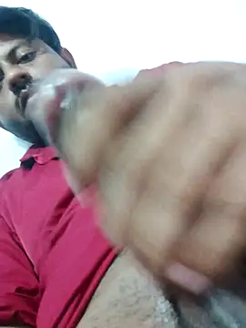 Snapshot of urhotboymeet chatting on October 2025 05:33:02 PM urhotboymeet online show from October 2025 05:33:02 PM