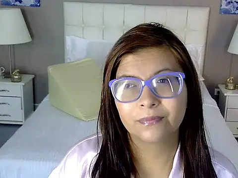 Amber Rouge  online show from September 2025 12:04:02 PM
