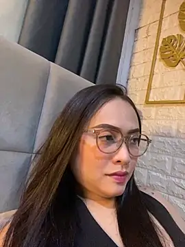 Snapshot of yourdevilsweettsx chatting on November 2025 11:32:01 AM yourdevilsweettsx online show from November 2025 11:32:01 AM