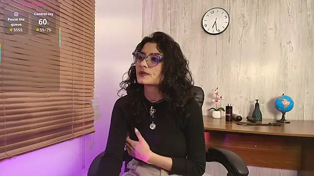 LilyRouset online show from September 2025 12:27:02 PM
