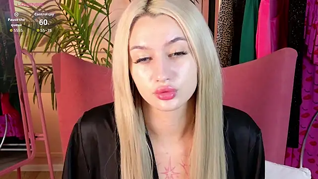 MelanyKink online show from September 2025 12:50:01 PM