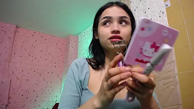 emmydurant online show from December 2025 08:04:01 PM