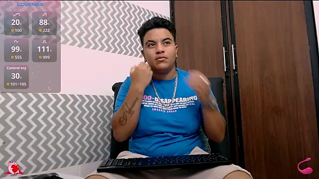 Zeus3  online show from September 2025 01:44:02 PM