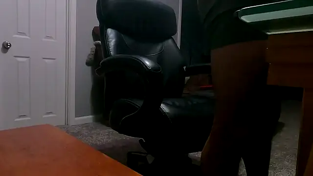 Snapshot of Mickelangello75 chatting on October 2025 04:09:01 AM Mickelangello75 online show from October 2025 04:09:01 AM