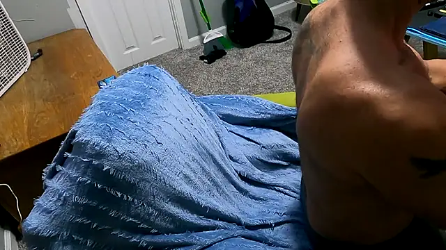 Snapshot of Mickelangello75 chatting on November 2025 05:54:01 AM Mickelangello75 online show from November 2025 05:54:01 AM