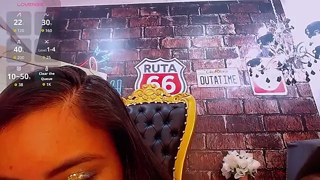 Snapshot of ClaraLara chatting on October 2025 12:03:01 PM ClaraLara online show from October 2025 12:03:01 PM