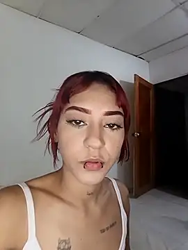 Redhaire-litlle-lil bitch online show from September 2025 11:17:01 PM