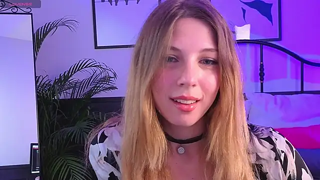 MiillKiss online show from September 2025 07:10:02 AM