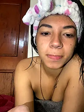 Lesly777  online show from September 2025 11:58:01 AM