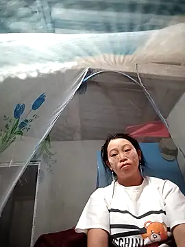 Zuzi-nini online show from September 2025 09:16:02 PM
